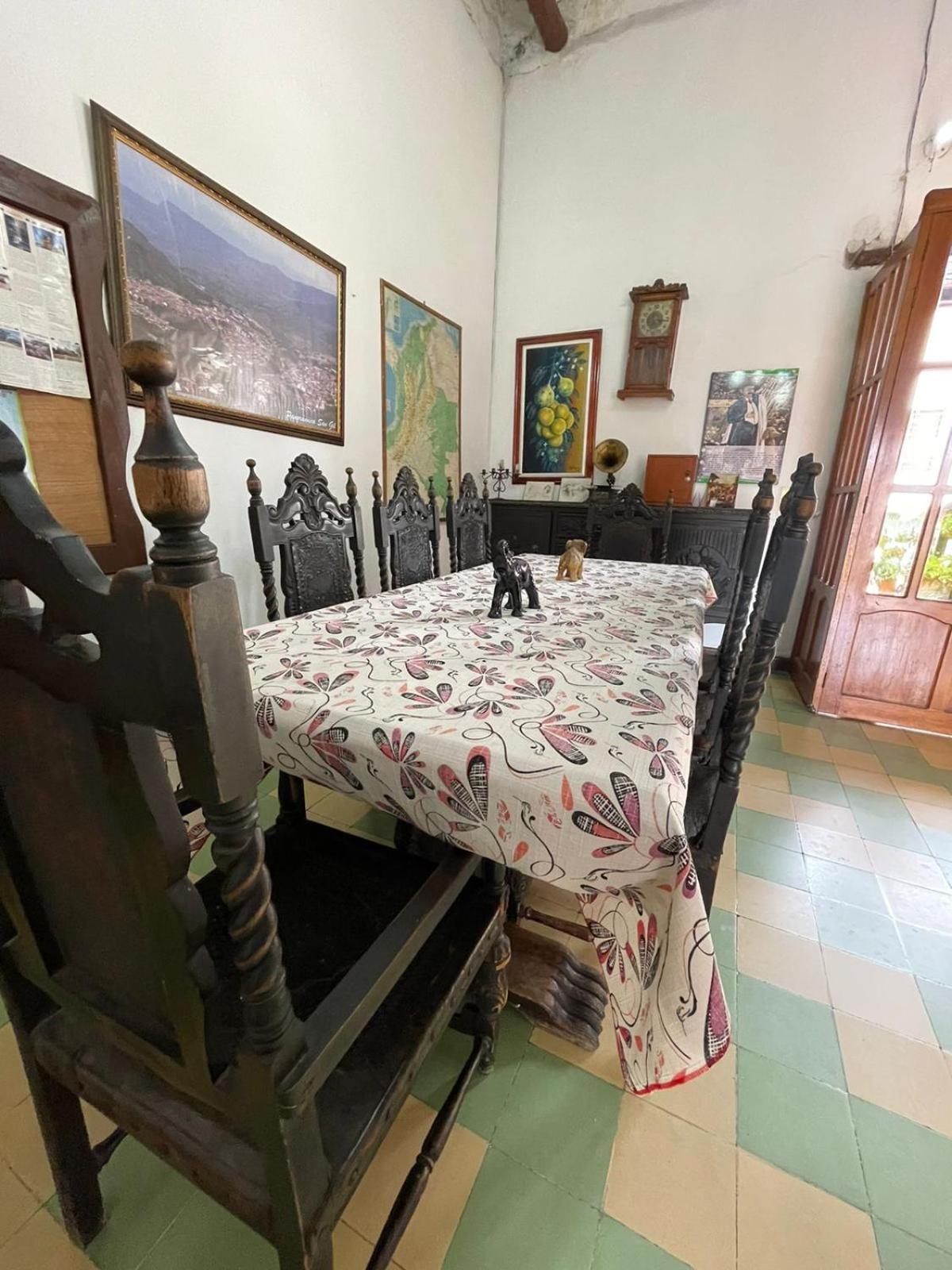 Hotel Casa Posada Don Chepe San Gil Bagian luar foto