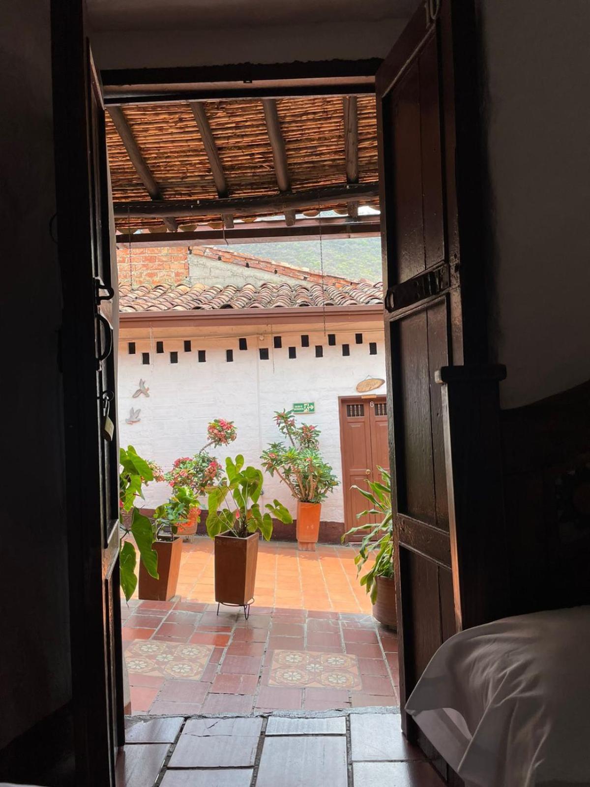 Hotel Casa Posada Don Chepe San Gil Bagian luar foto